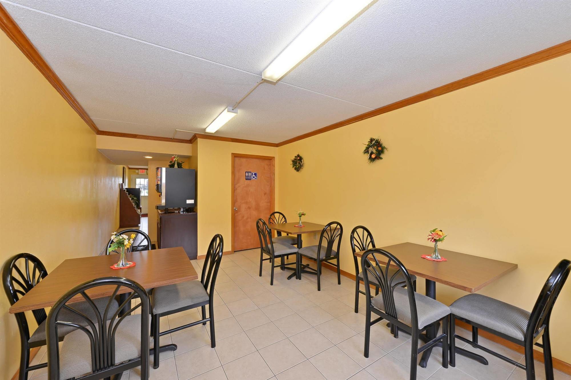 Americas Best Value Inn Maumee/Toledo Eksteriør bilde